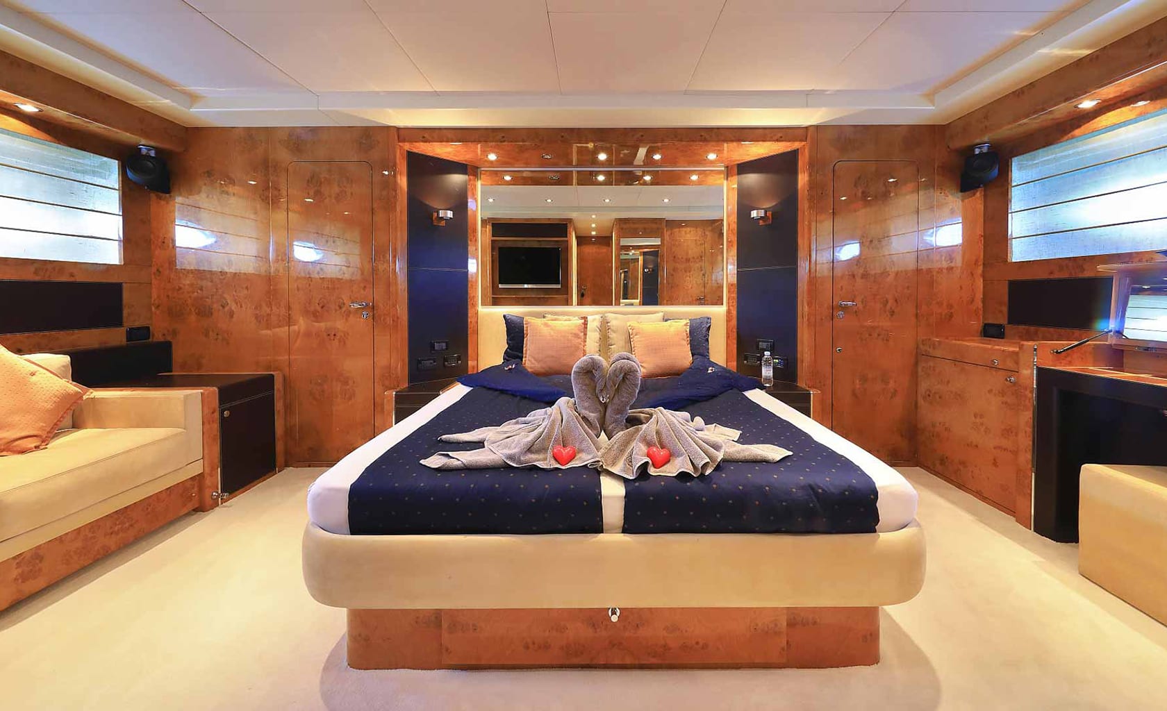 888 Master cabin