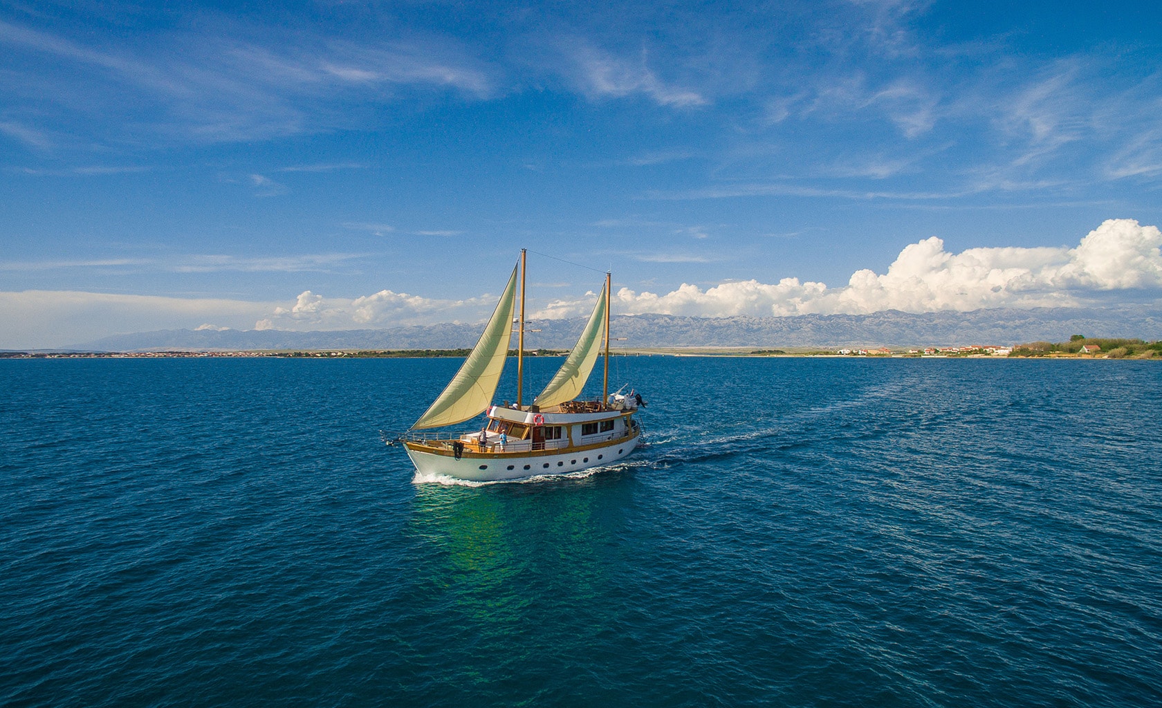 ADRIATIC BREEZE Sailing
