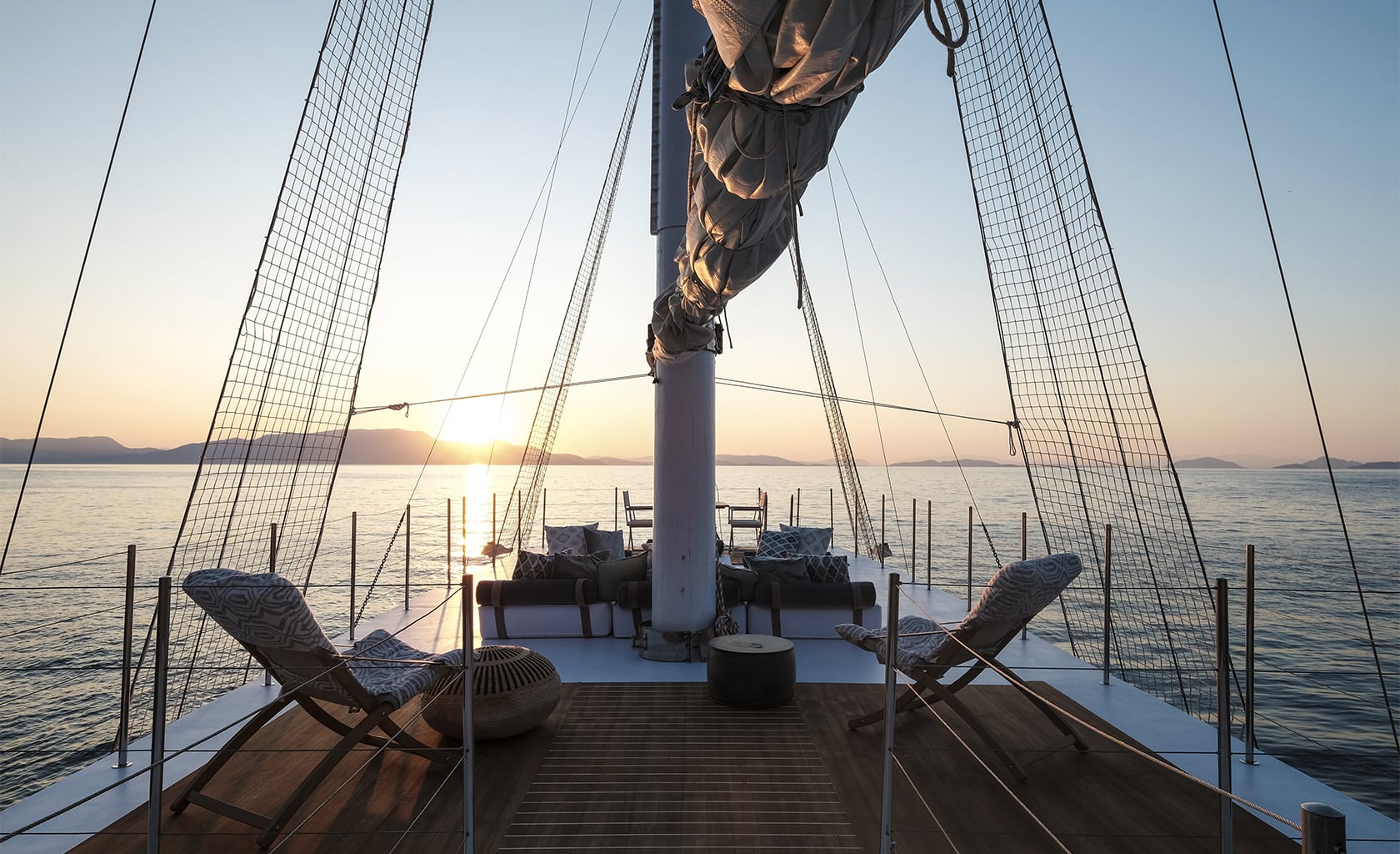 ALEXA J Flybridge