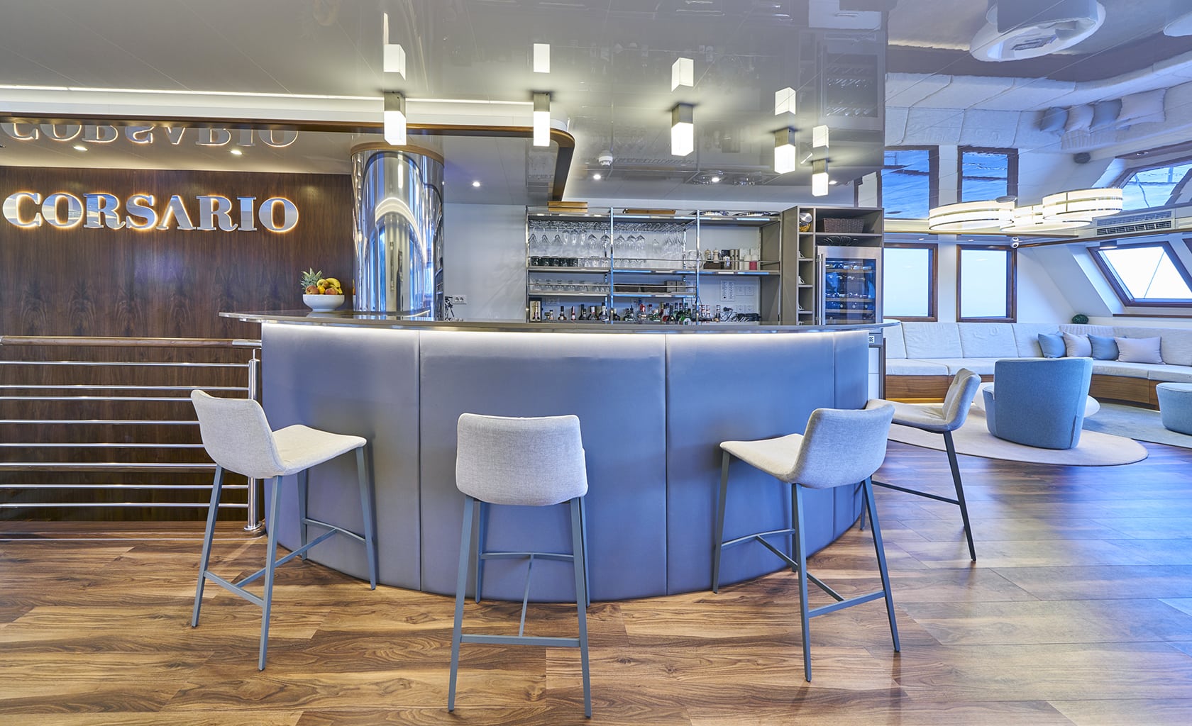 CORSARIO Lounge area