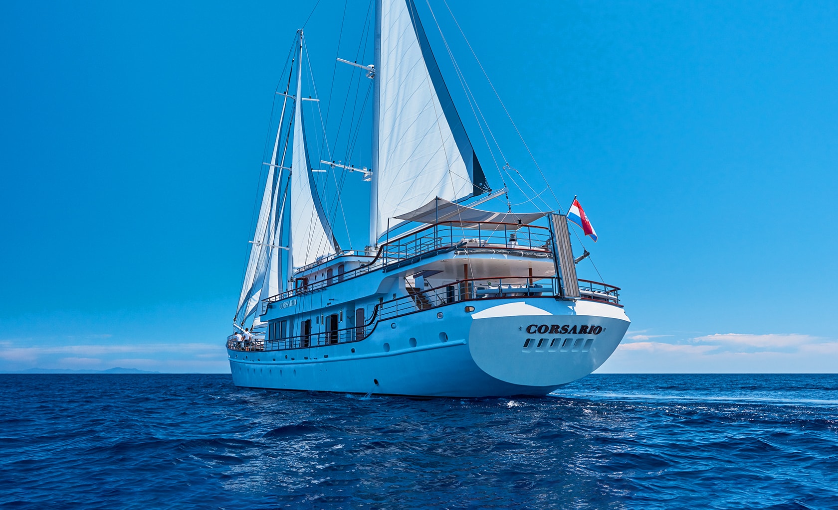 CORSARIO Sailing