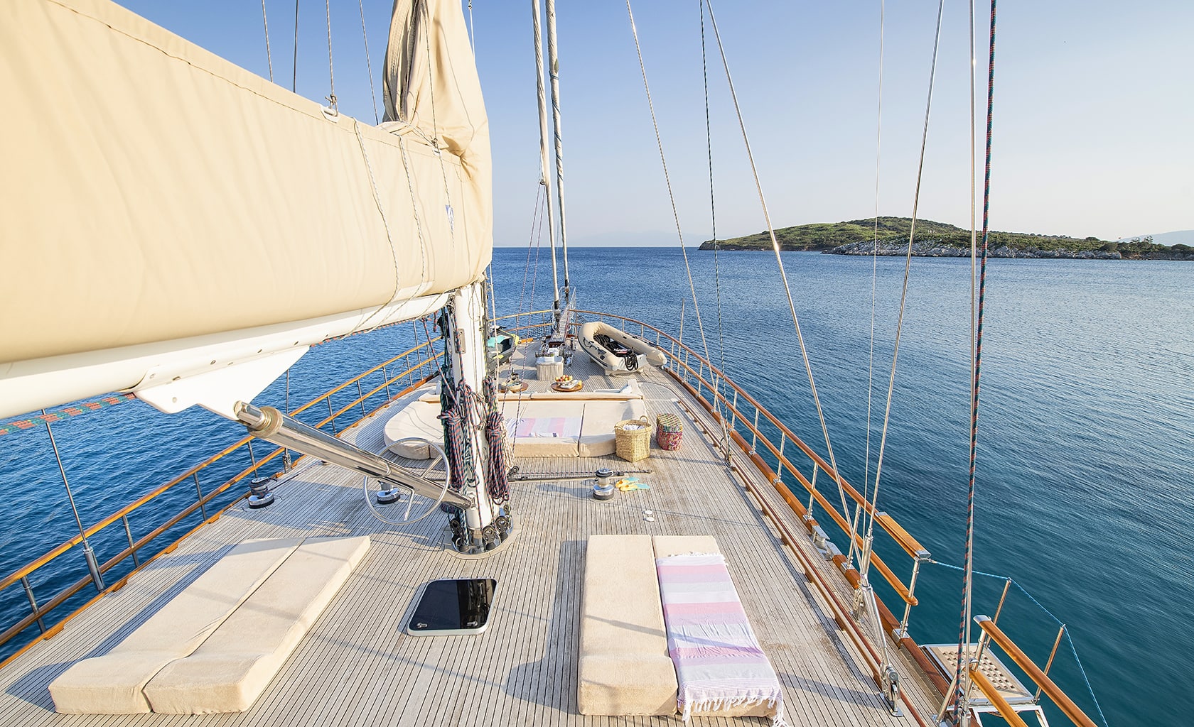 DRAGON FLY Sun deck
