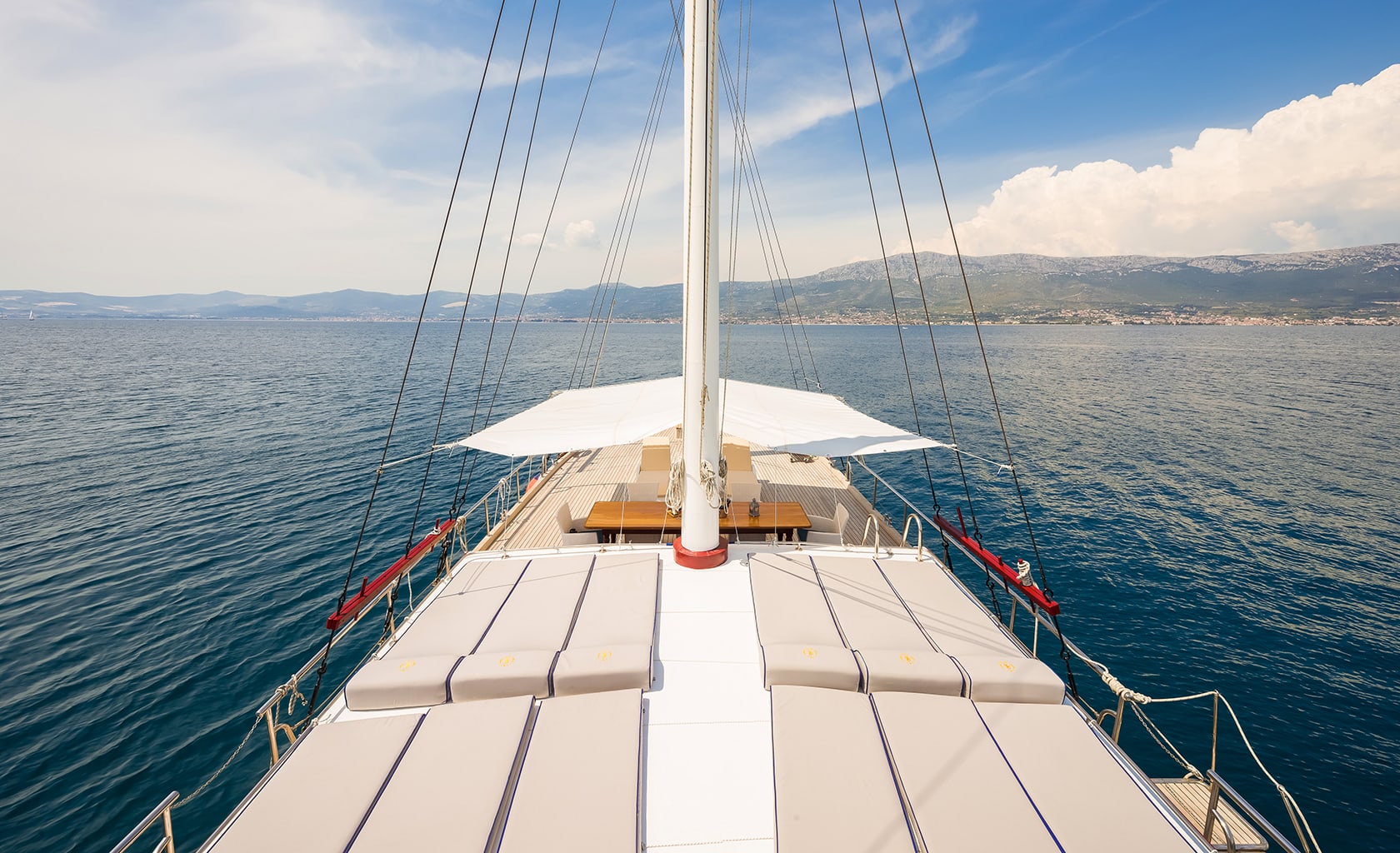 GIDEON Sun deck
