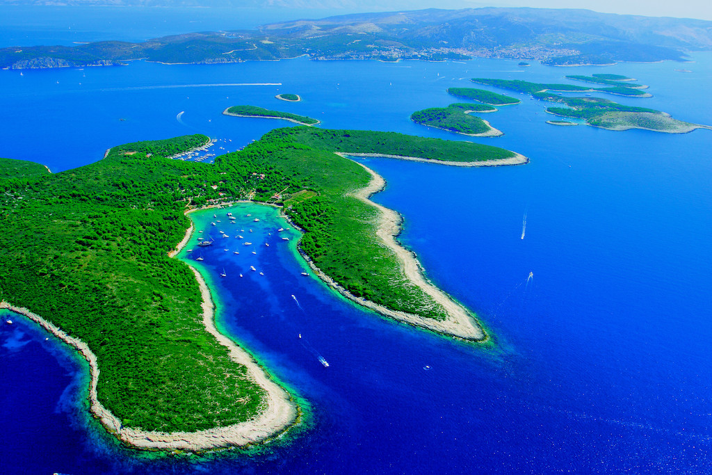 Hvar, Pakleni islands