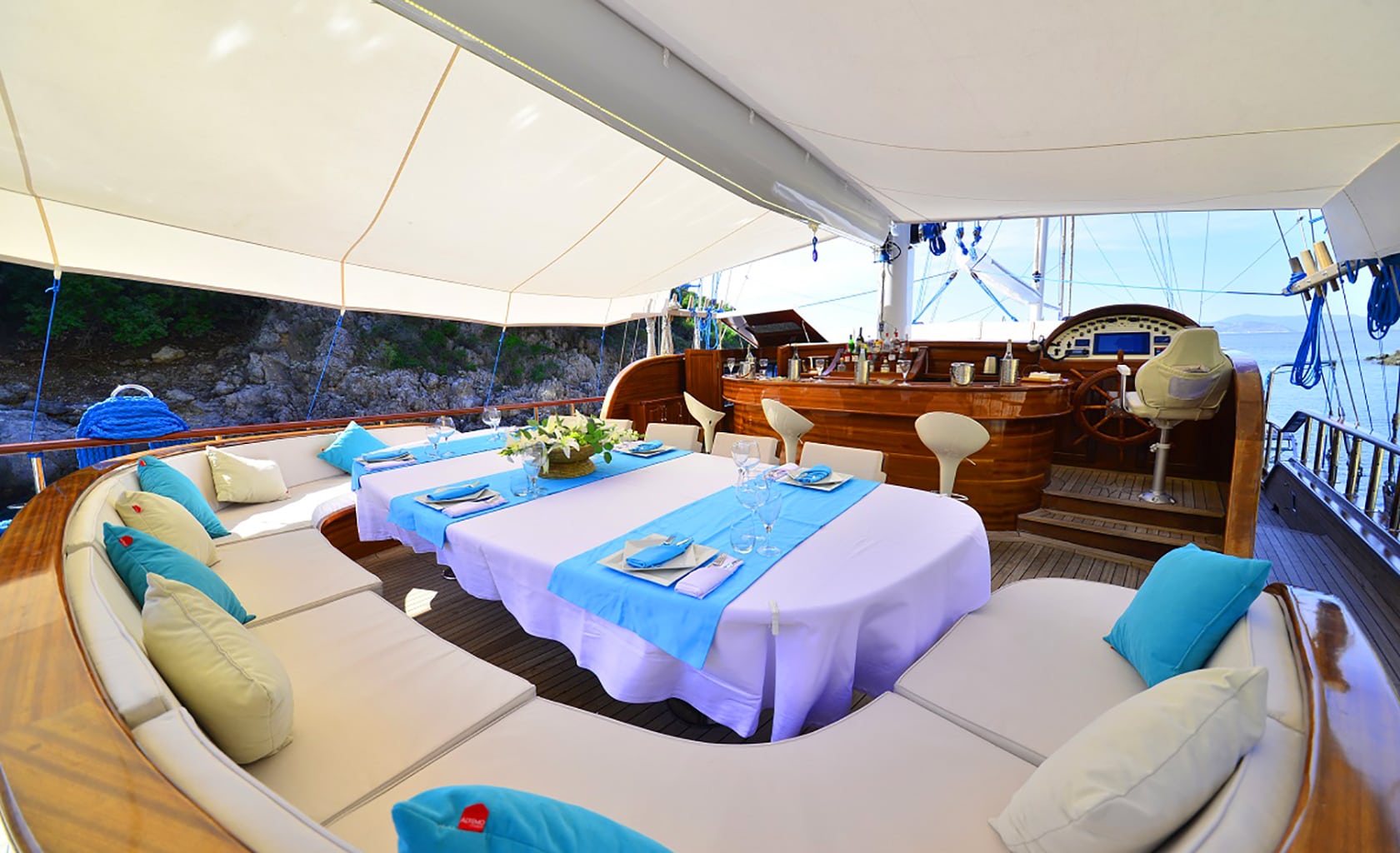 LYCIAN QUEEN Dining area on Aft deck