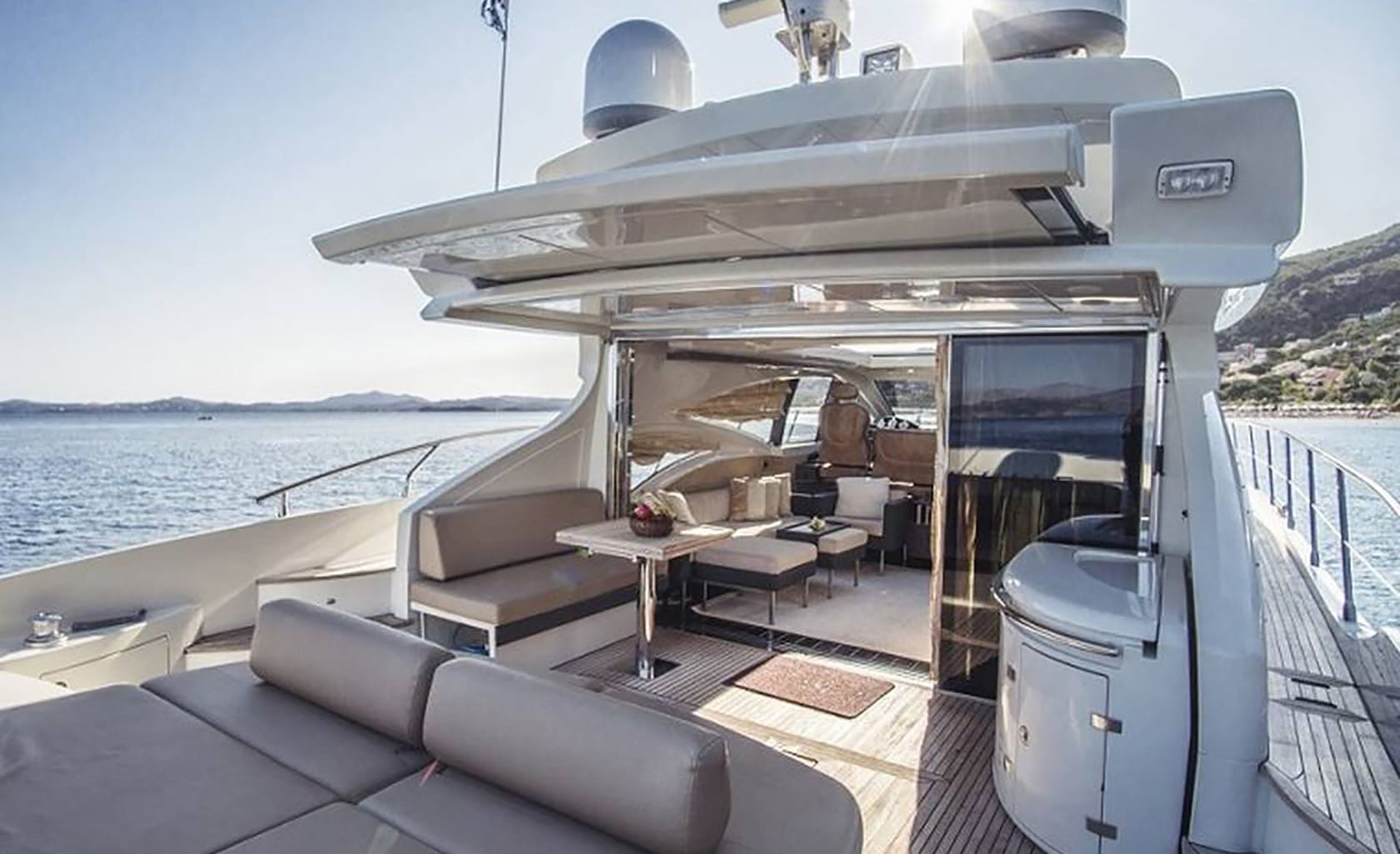 MAORO Aft deck