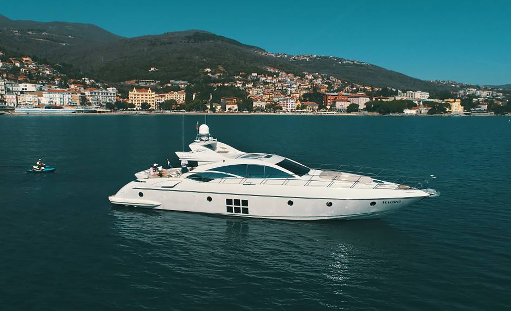 MAORO Anchored