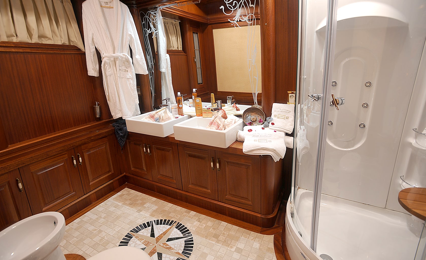 MARE NOSTRUM Bathroom