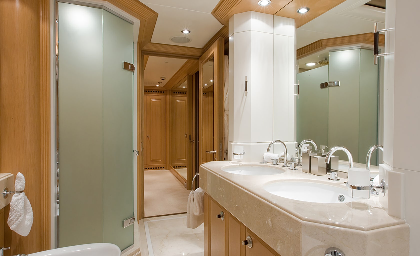 MERCURY Bathroom