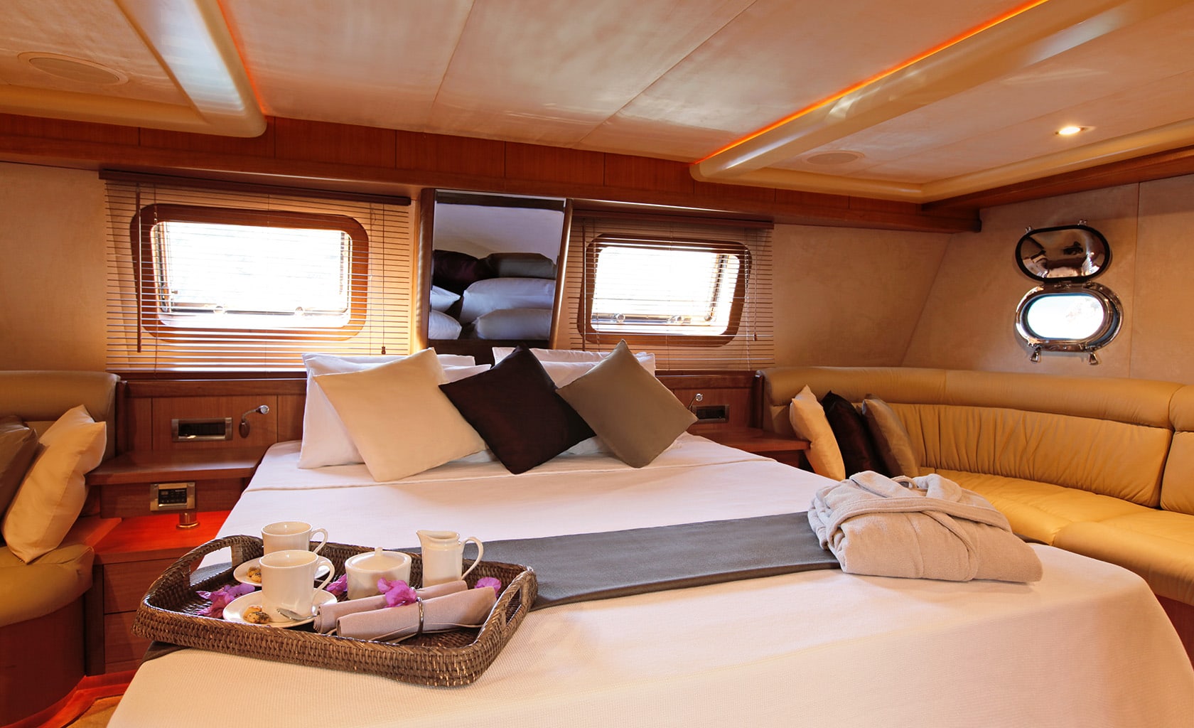 MISS B Master cabin