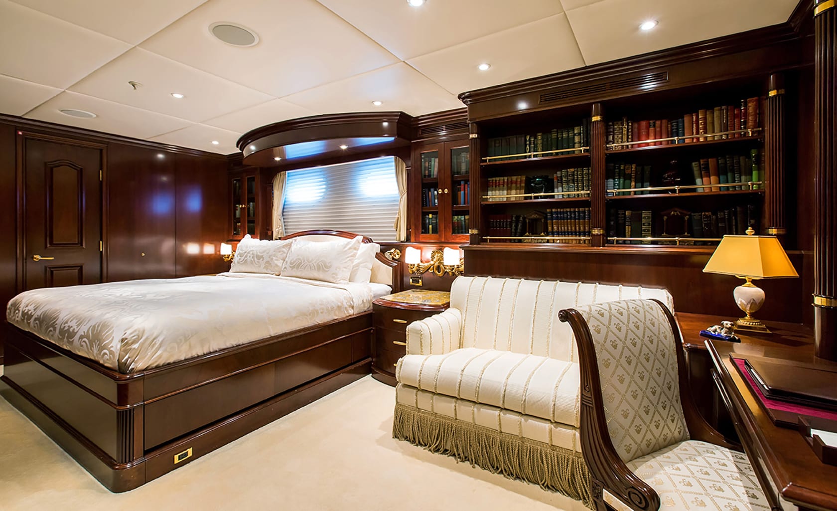 MUSTIQUE Double cabin
