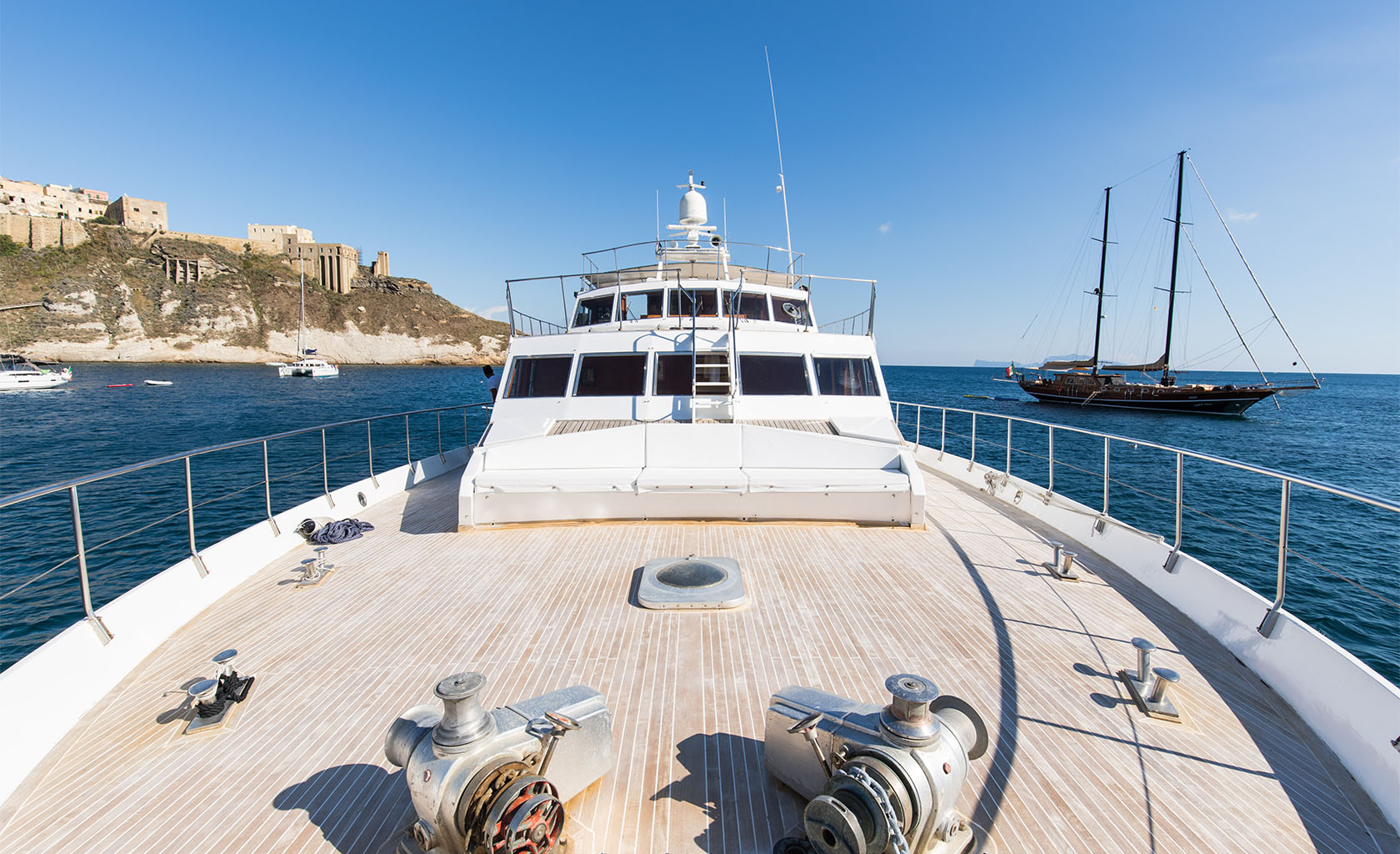 NAFISA Bow deck