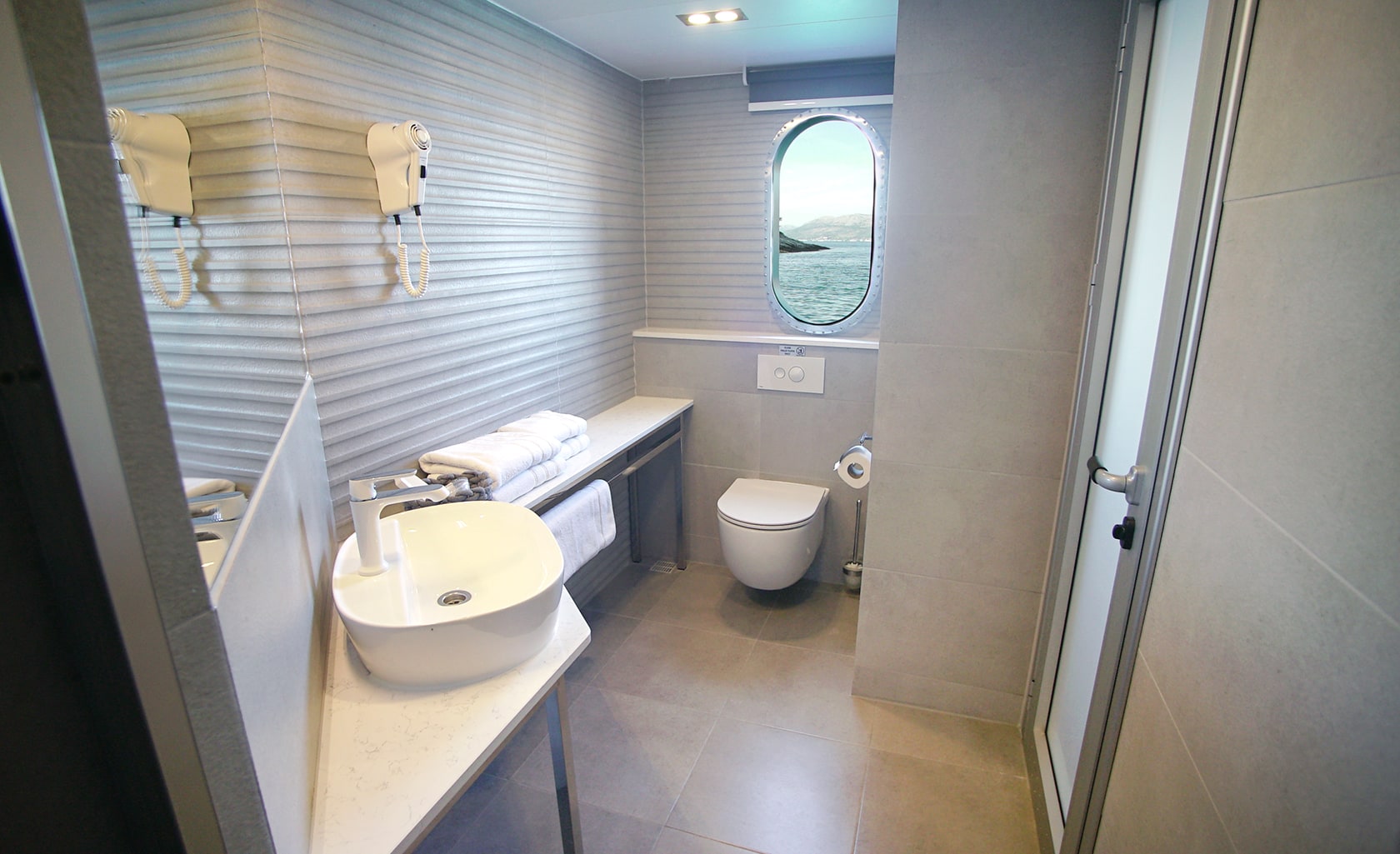 OHANA Bathroom