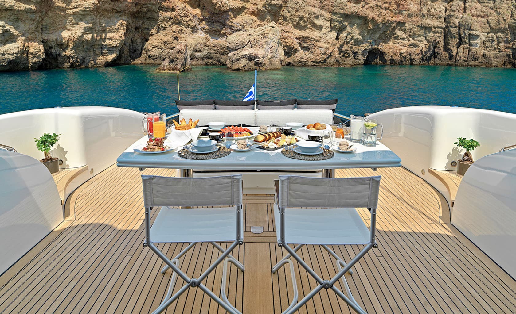 RUBY Aft deck