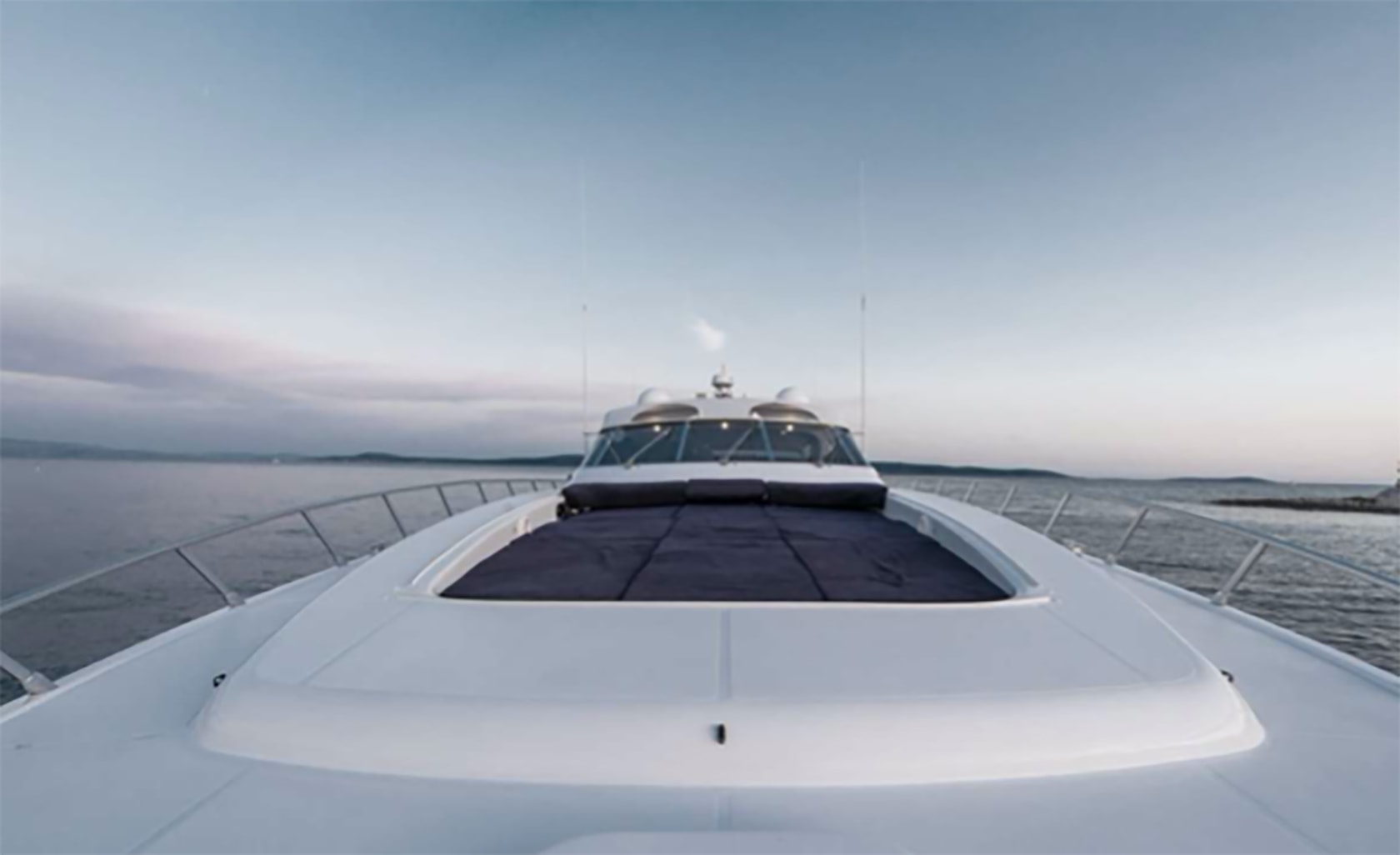 SPEEDY T Bow deck