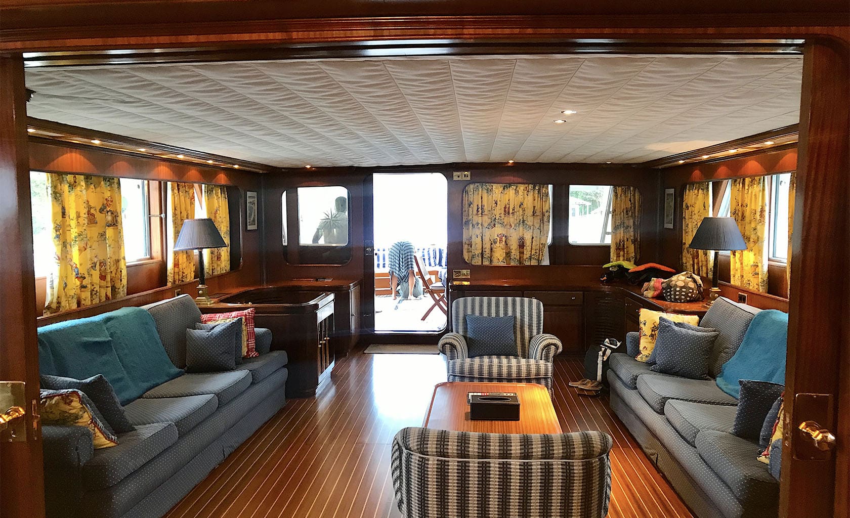 STAR OF THE SEA Salon