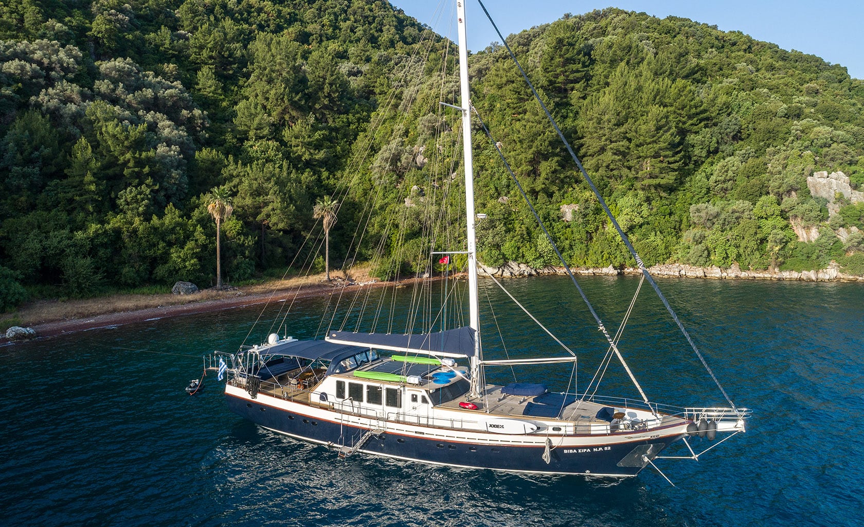 VIVA SHIRA Anchored