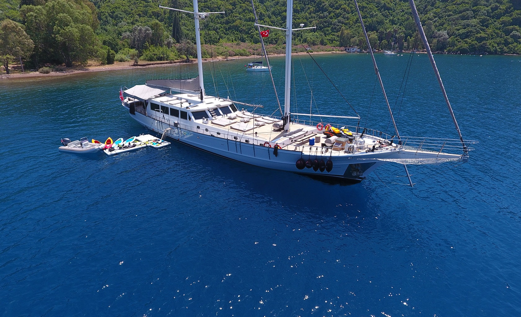 WHITE SOUL Anchored