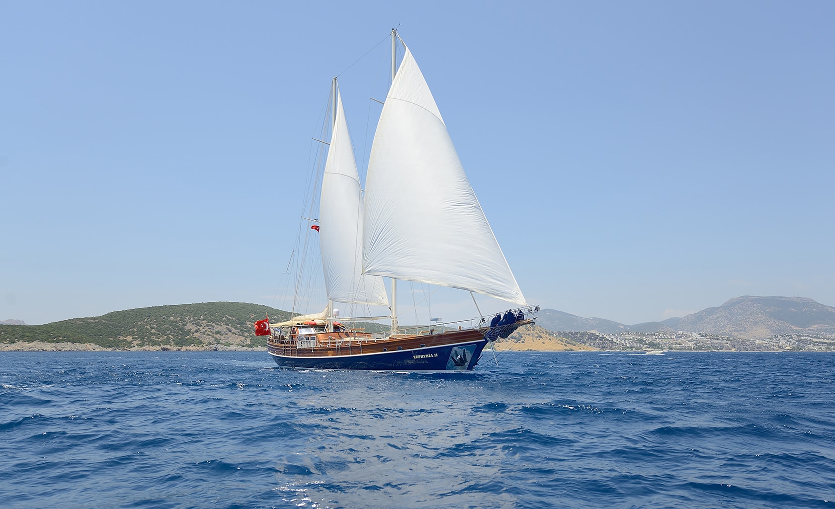 ZEPHYRIA II Sailing