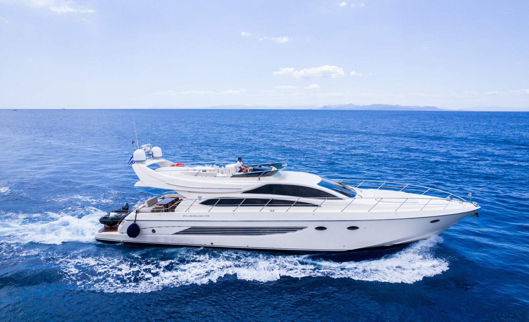 ANTAMAR II Cruising