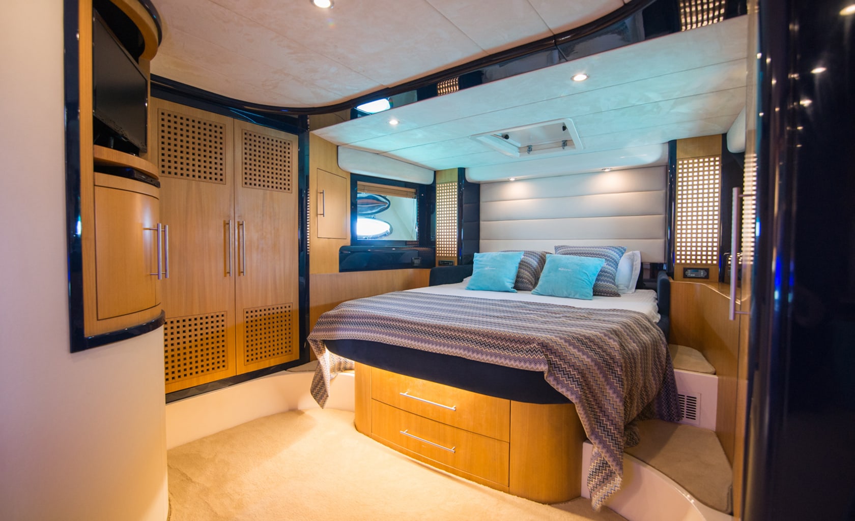ANTAMAR II Master cabin