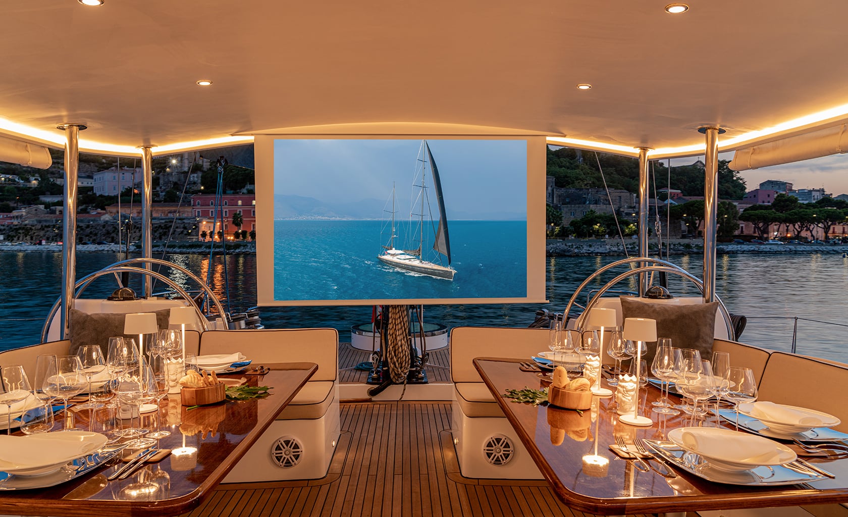 ASHLEYROSE110 Aft deck