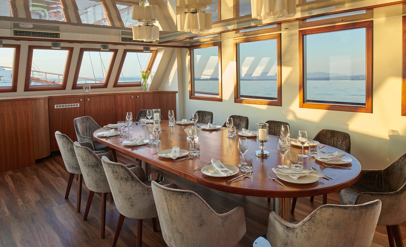 CORSARIO Dinning area