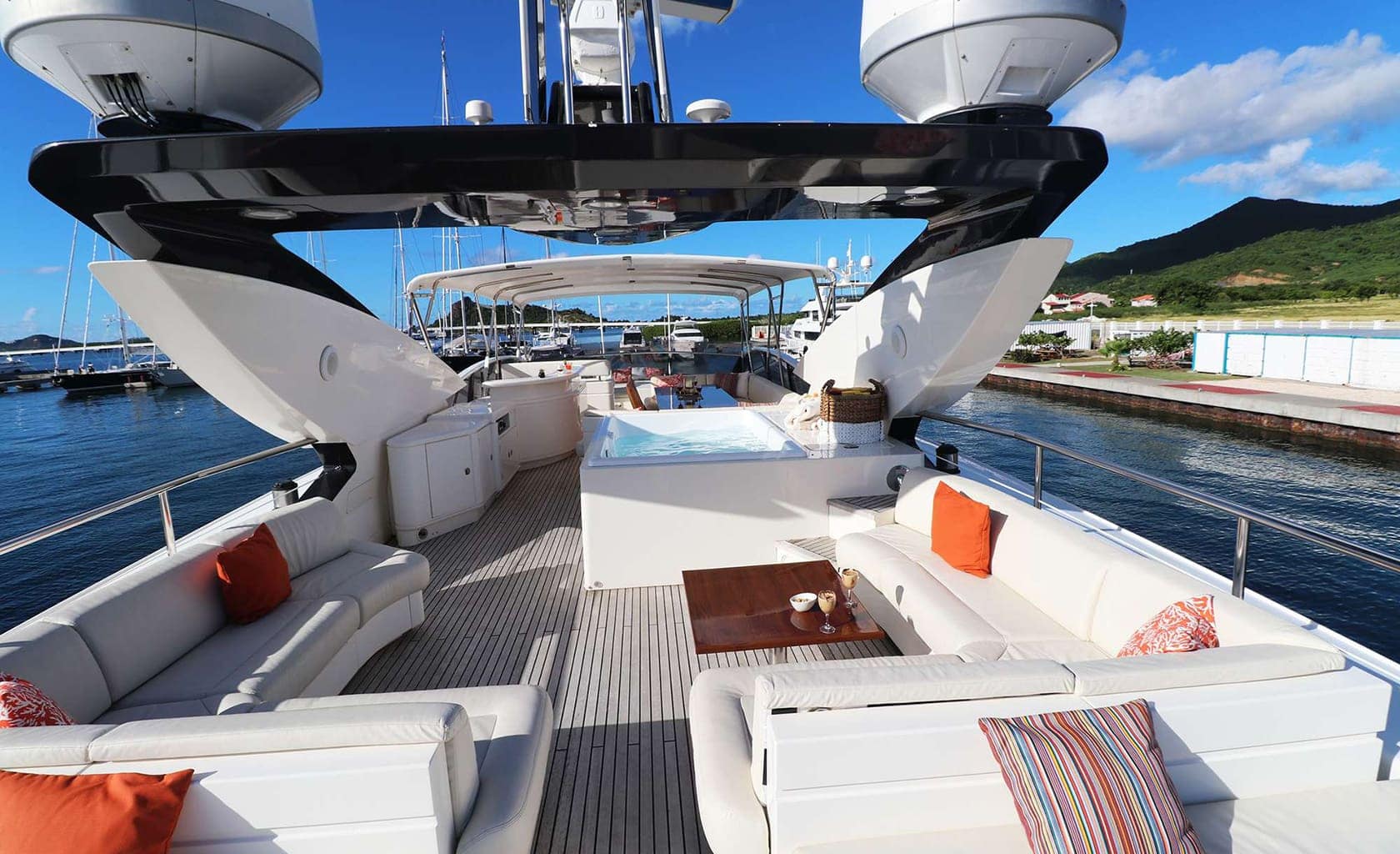 ECLIPSE 114 Flybridge