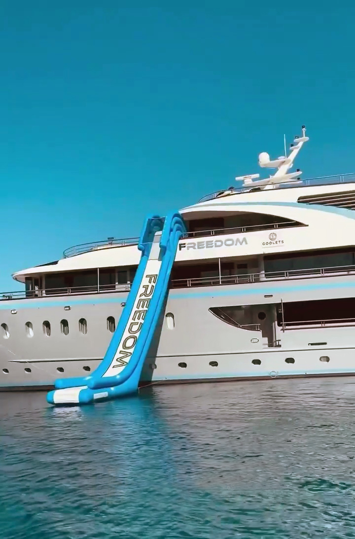 Freedom-water slide
