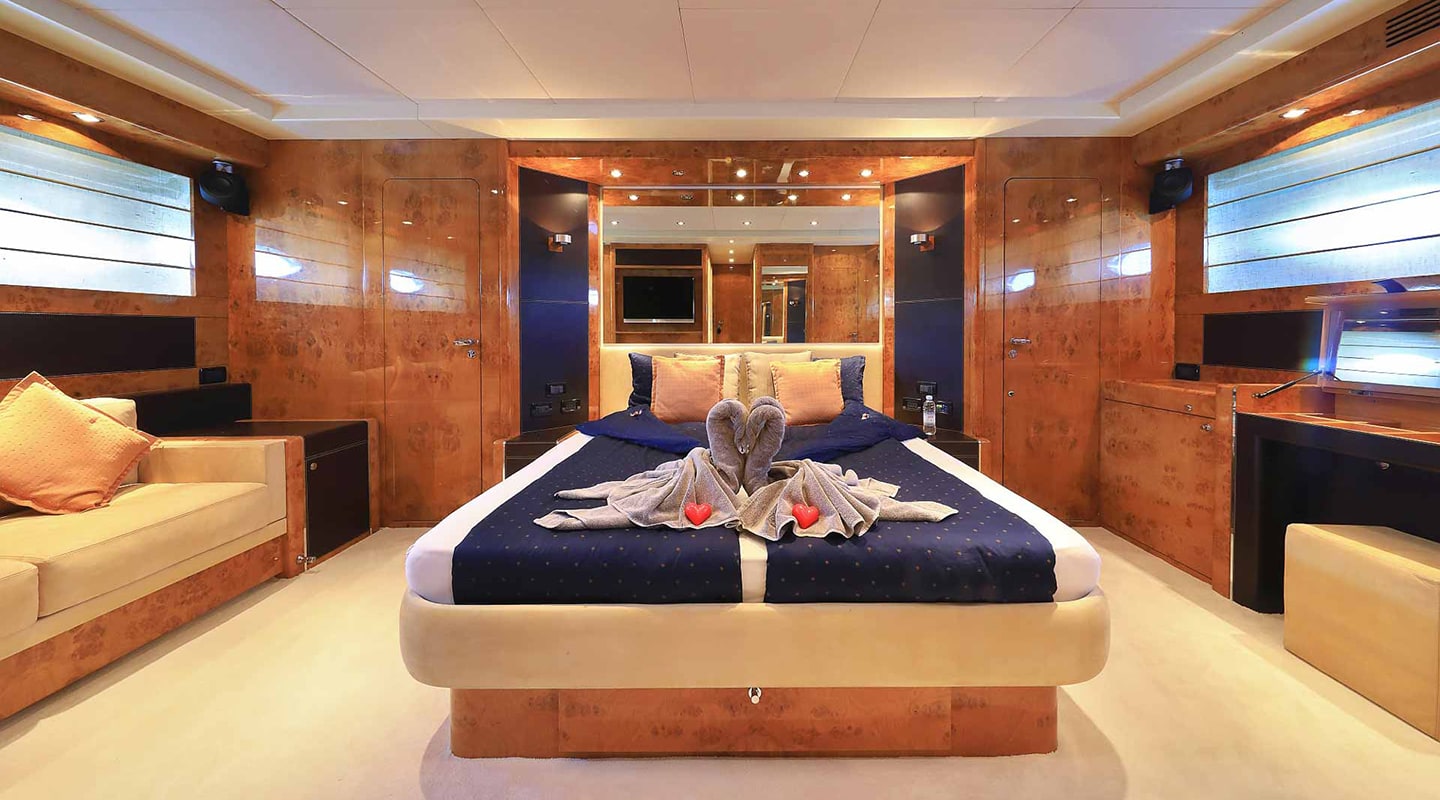 888 Master cabin