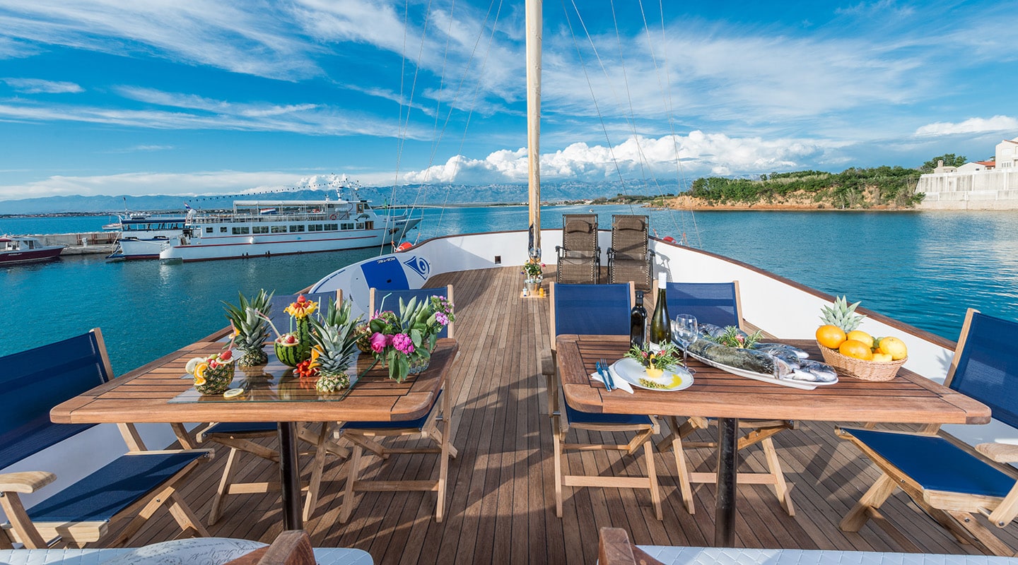 ADRIATIC BREEZE Flybridge