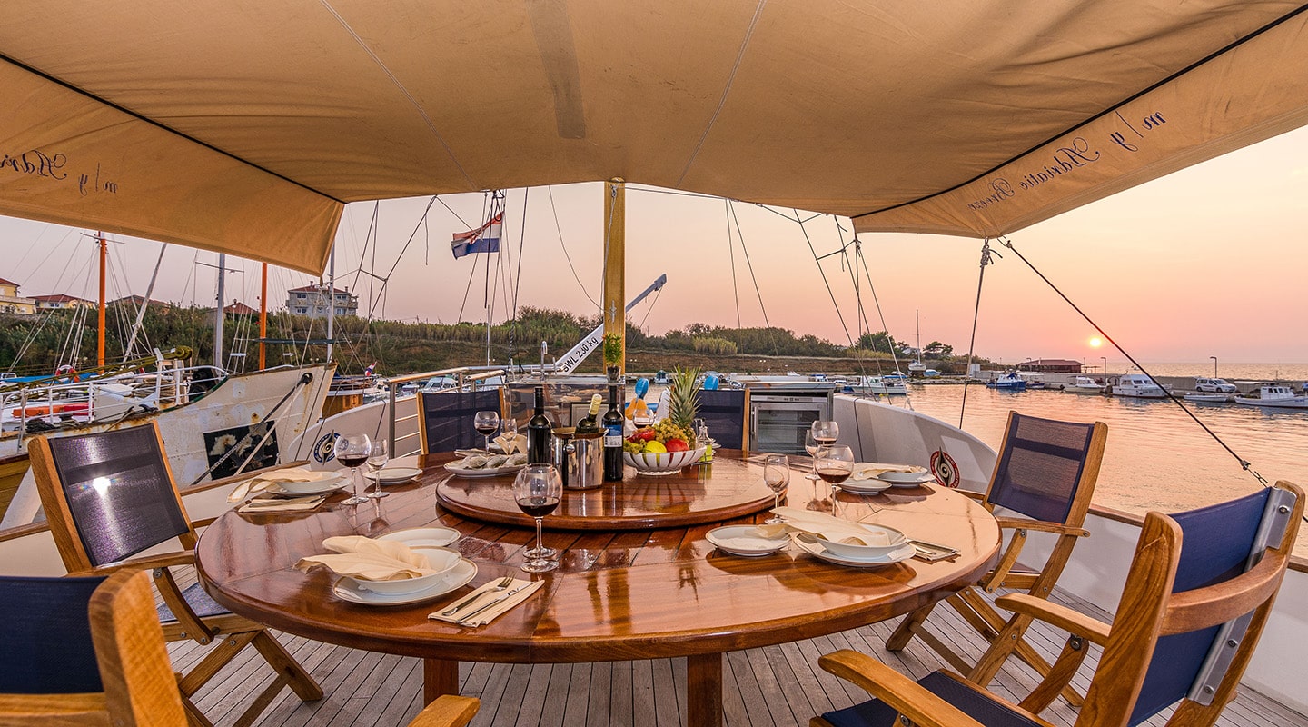 ADRIATIC BREEZE Flybridge