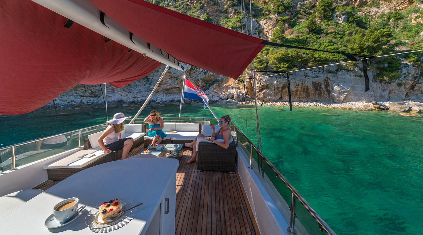 ADRIATIC HOLIDAY Flybridge