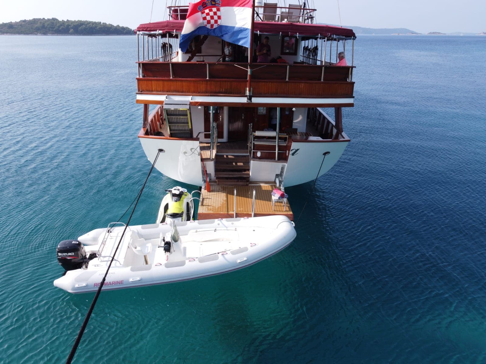AMORENA Swim platform
