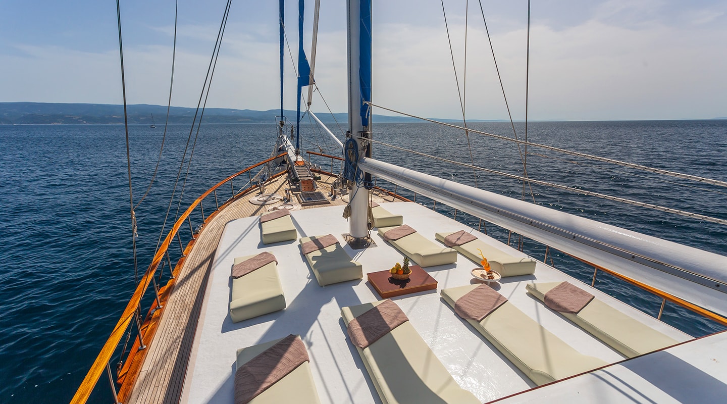 ANDI STAR Sun deck