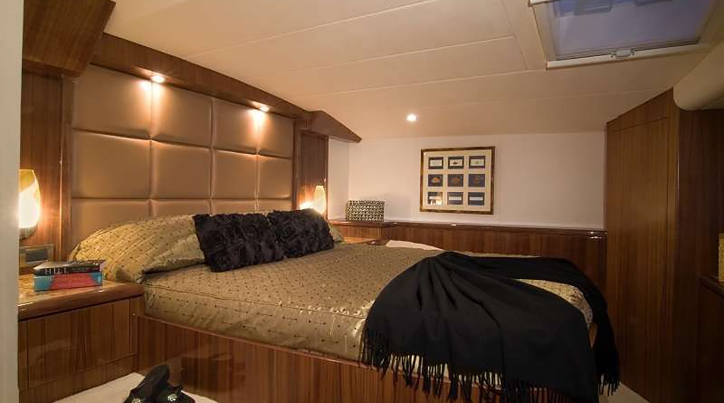 BLUE HORIZON Double cabin