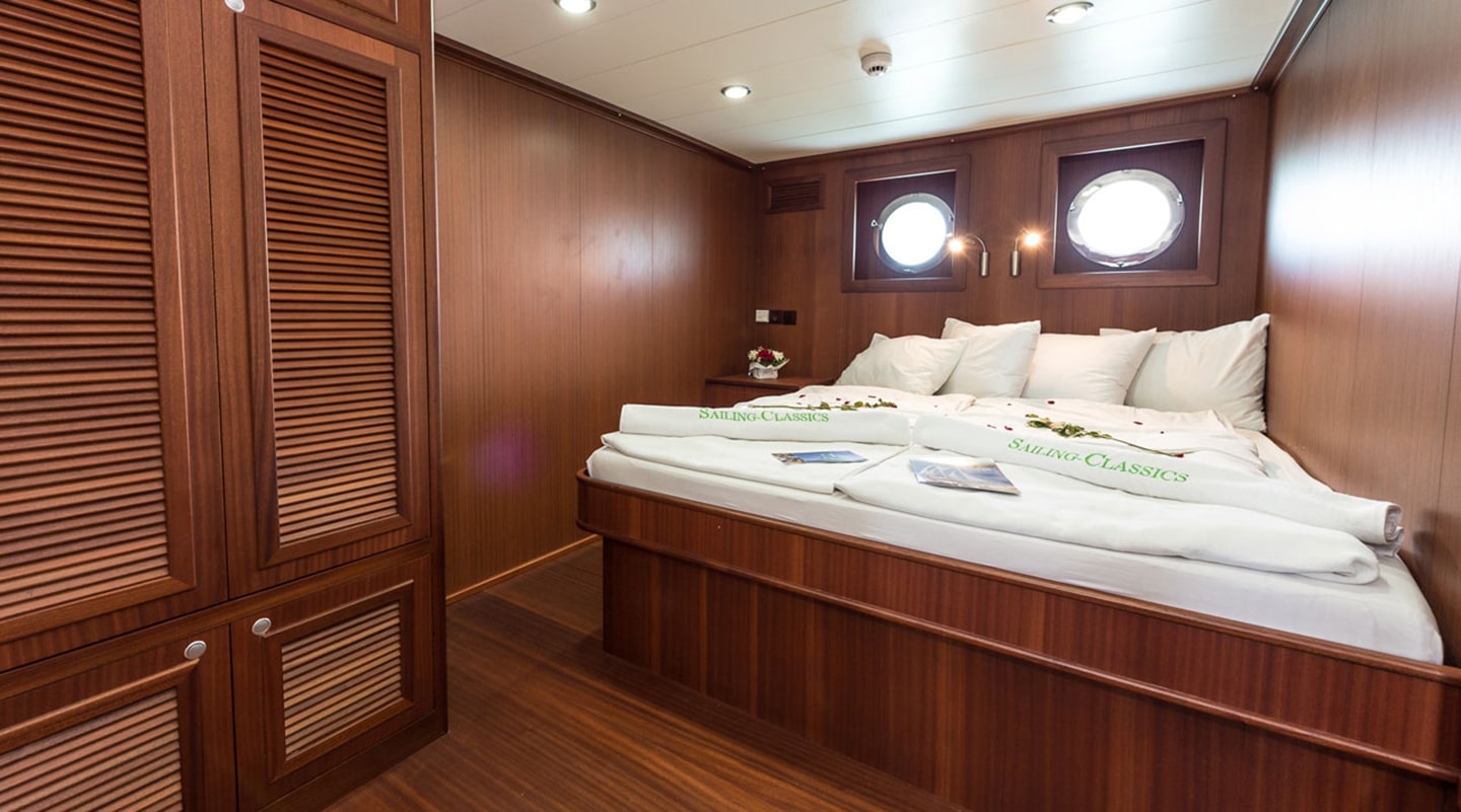 CHRONOS Double cabin