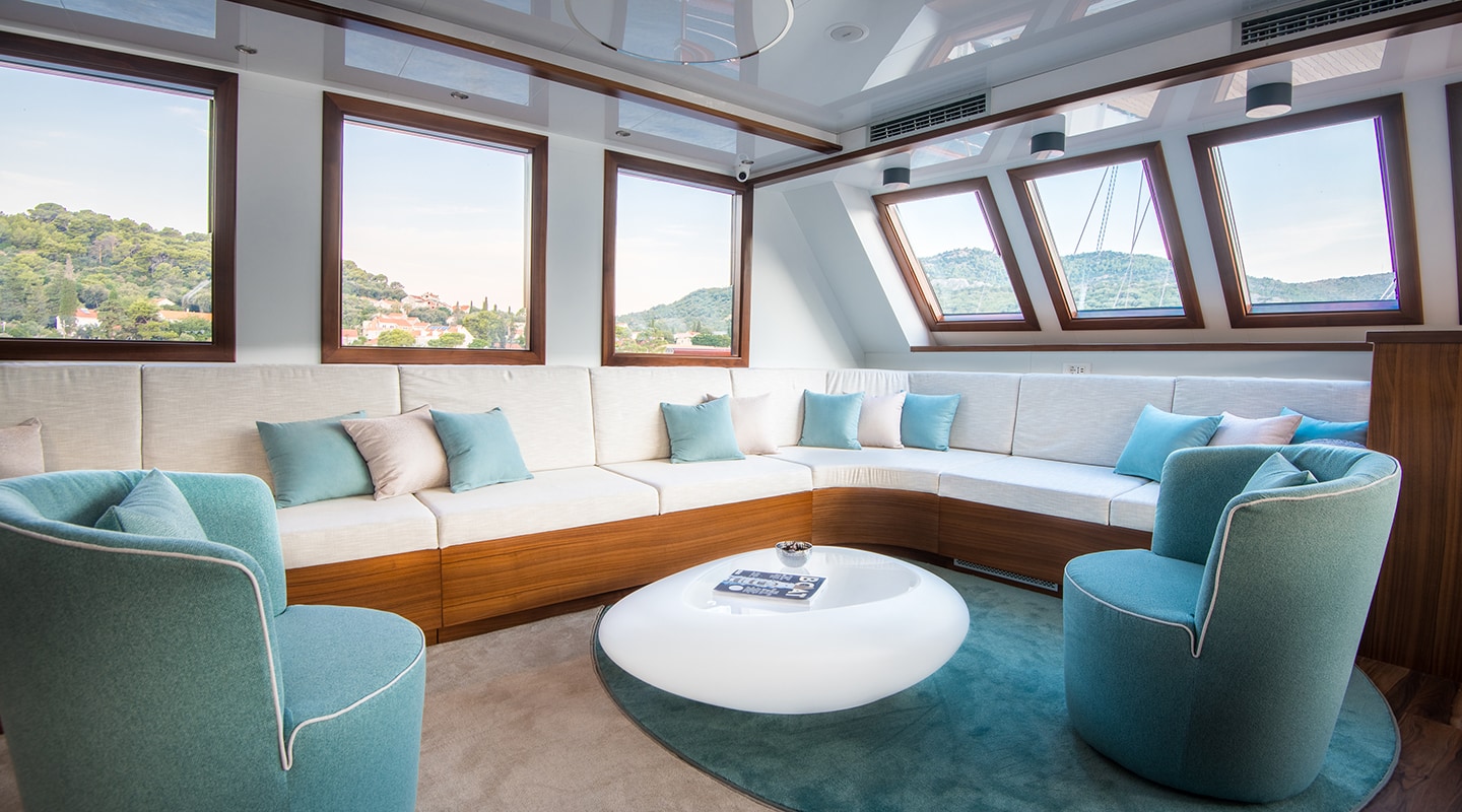 CORSARIO Lounge area