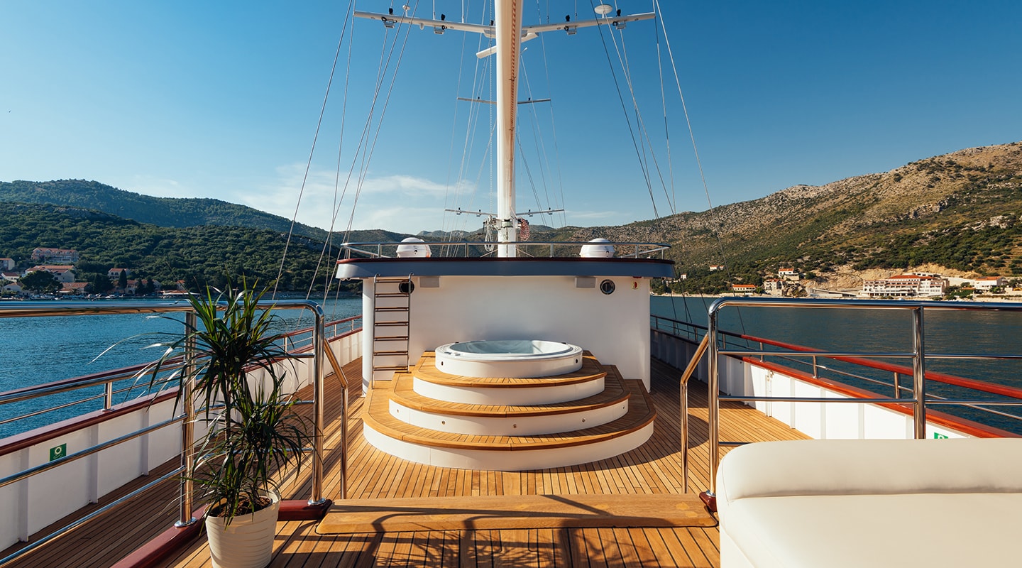 CORSARIO Upper deck