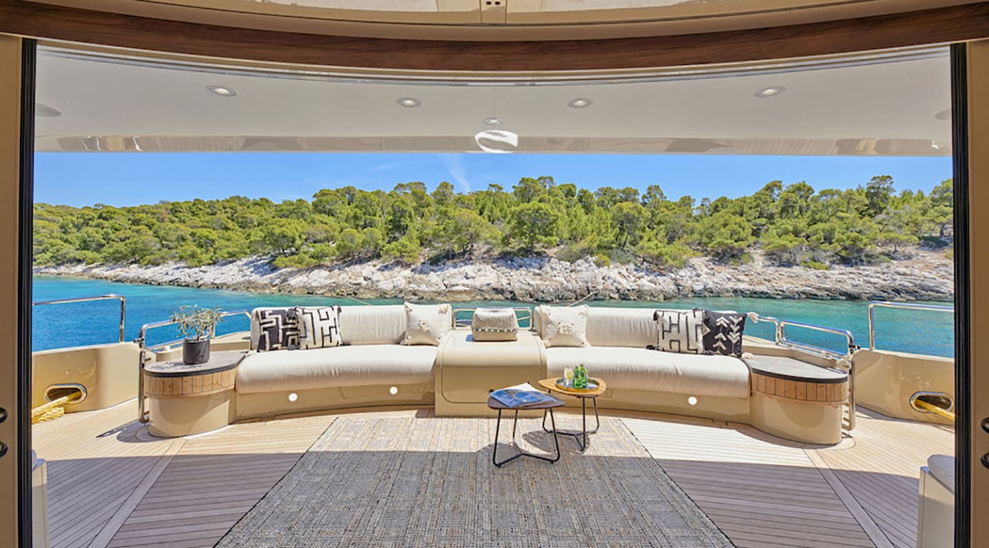 DALOLI Aft deck