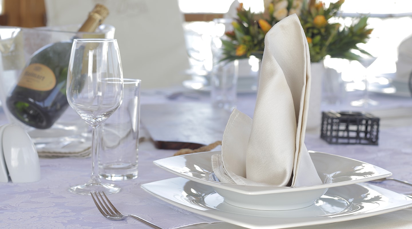 DAMA Table decoration
