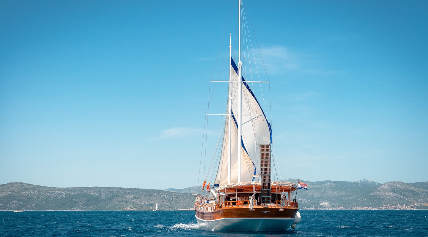 DONA Sailing