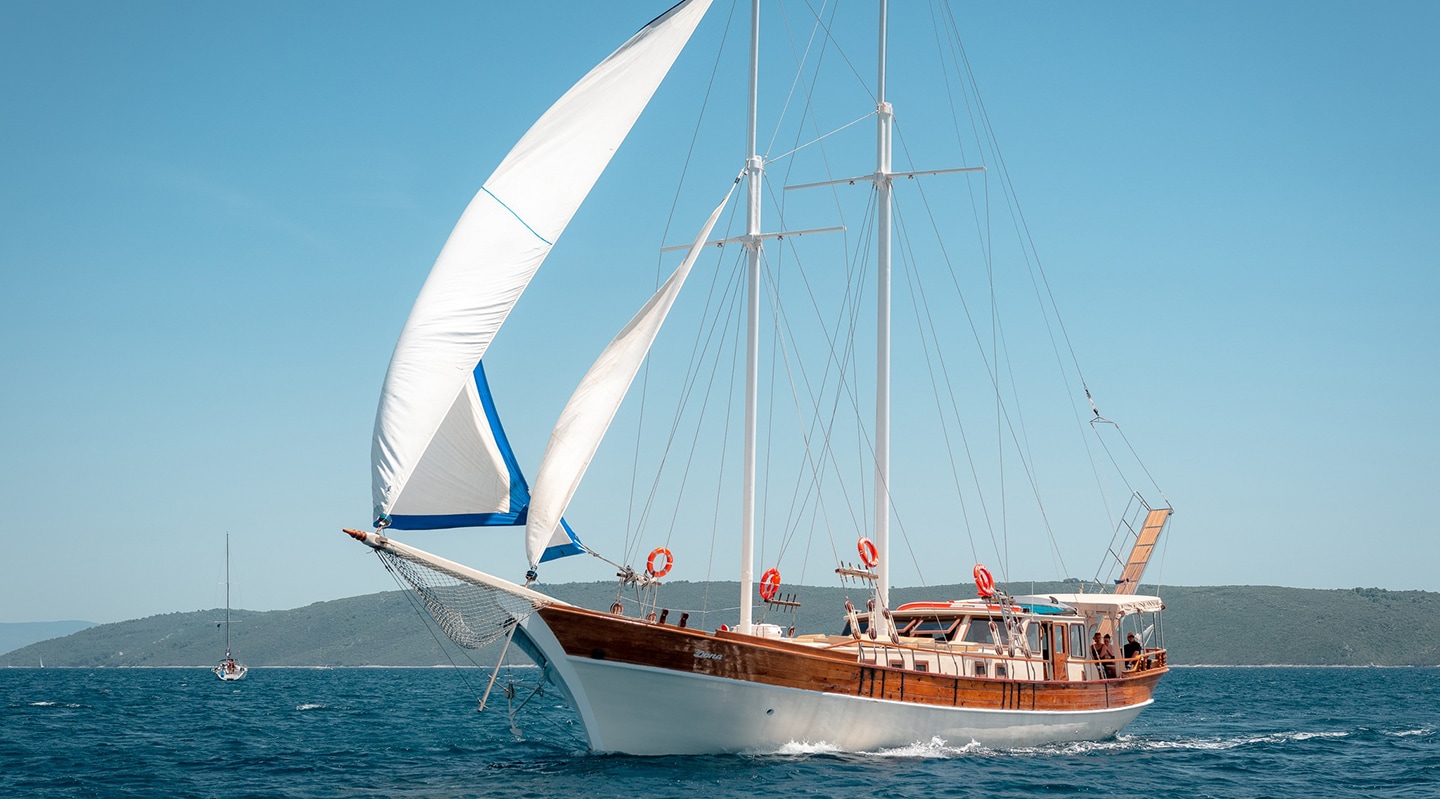 DONA Sailing
