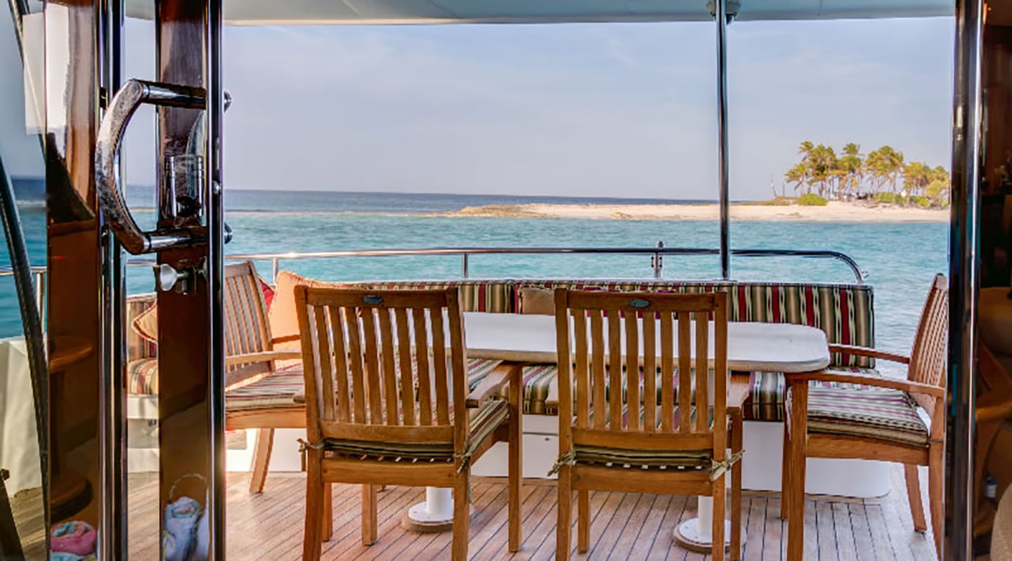 EQUINOX Aft deck
