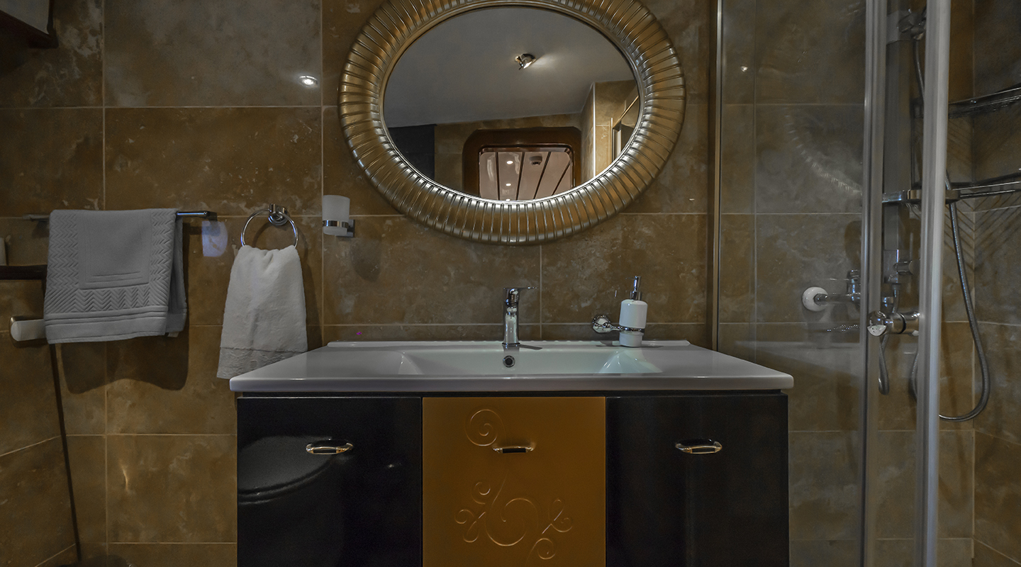 ESMA SULTAN Bathroom
