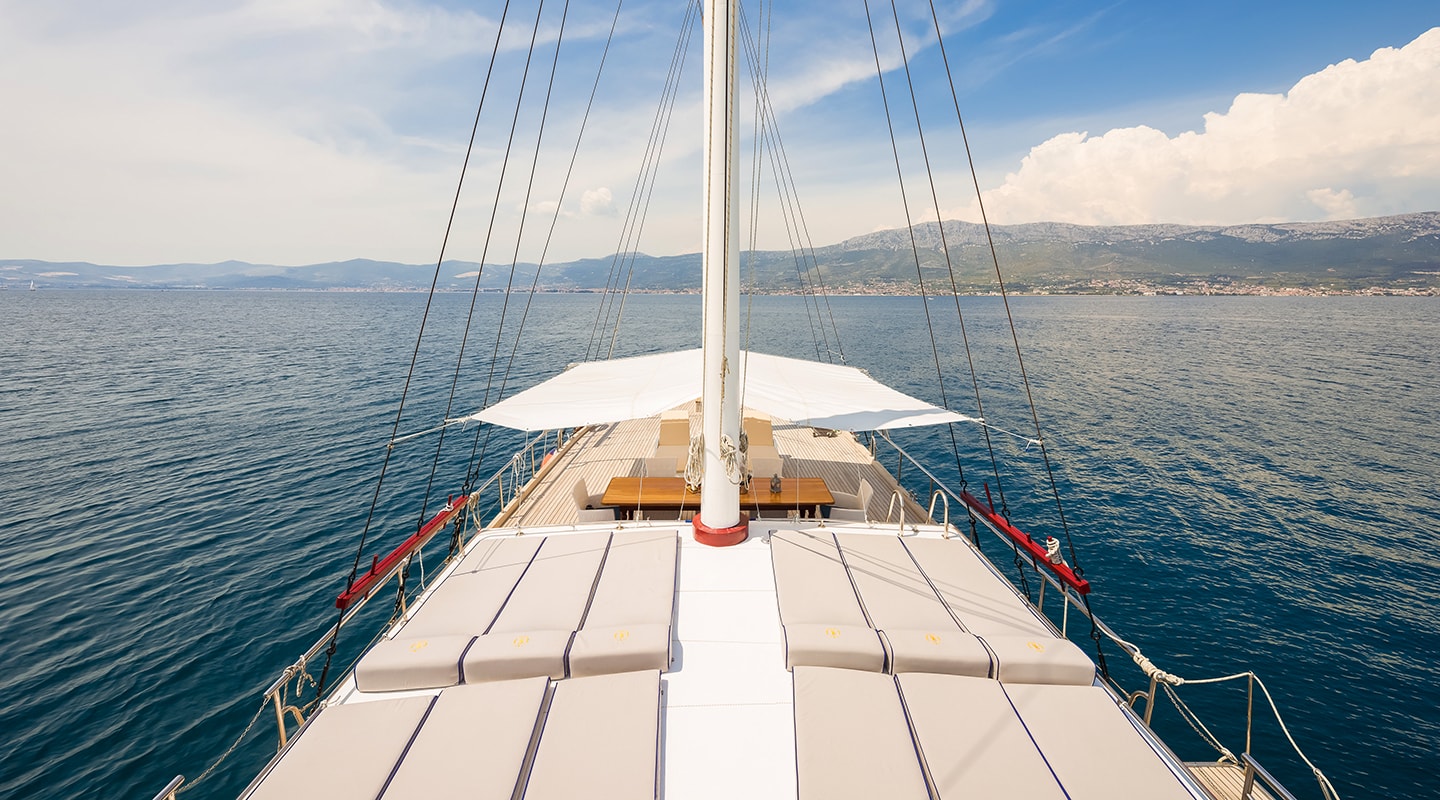 GIDEON Sun deck