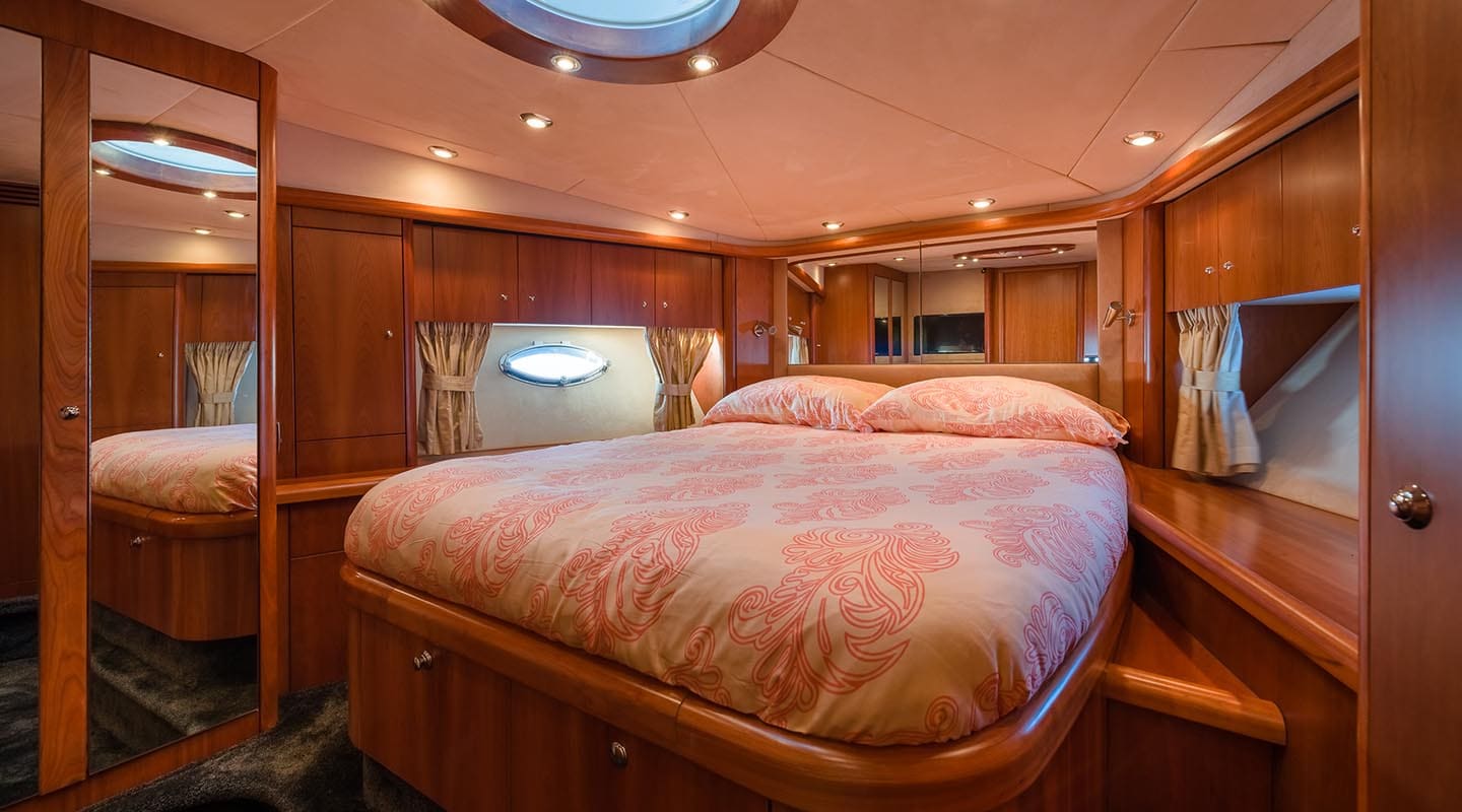 GLORIOUS VIP cabin