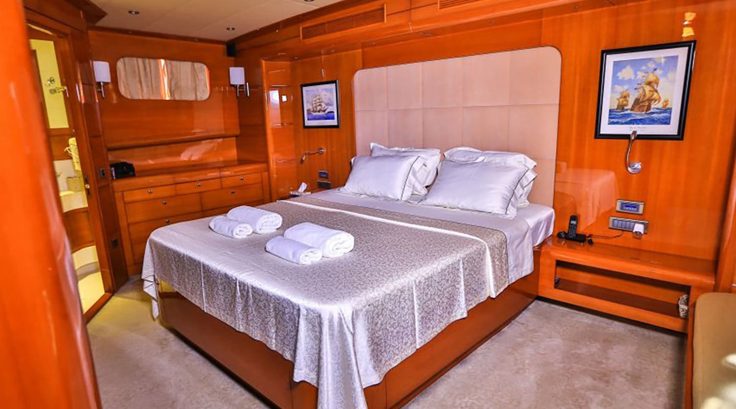 GUL MARIA Double cabin