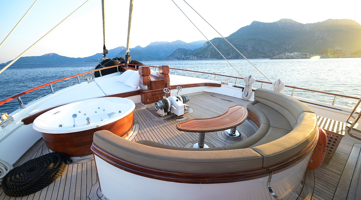 KAPTAN KADIR Bow deck