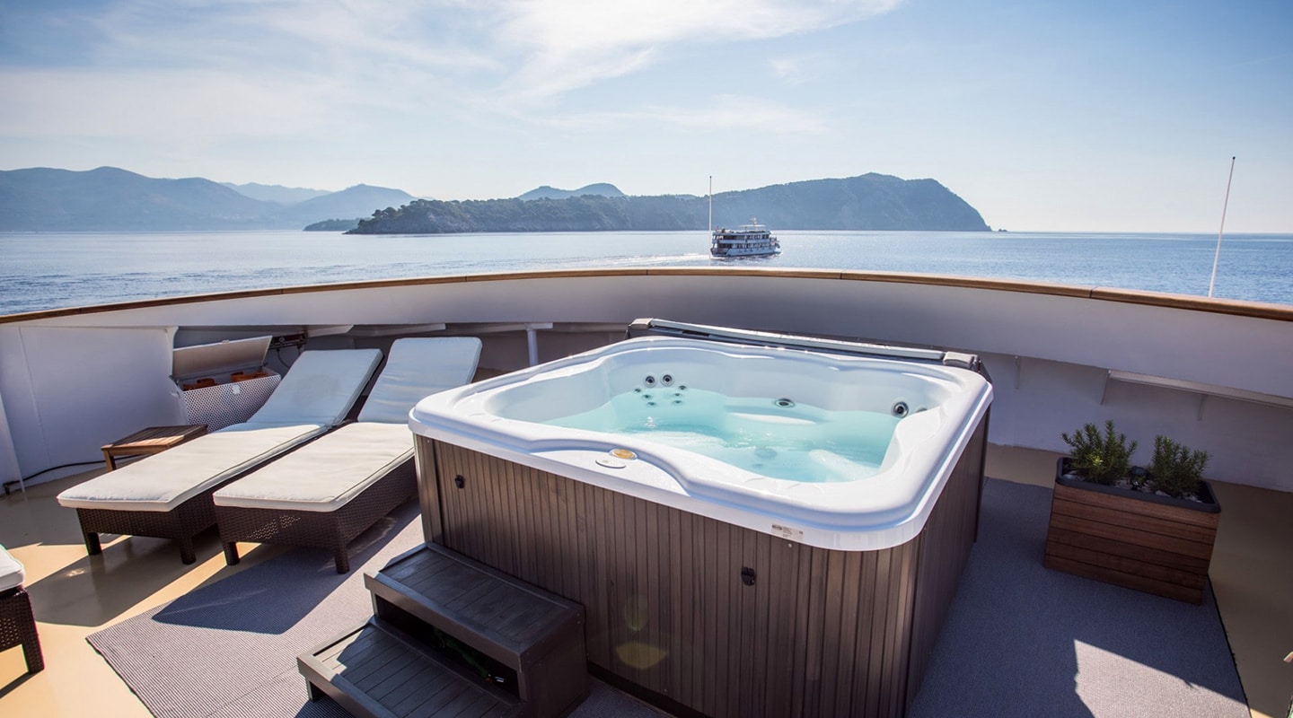 KARIZMA Jacuzzi